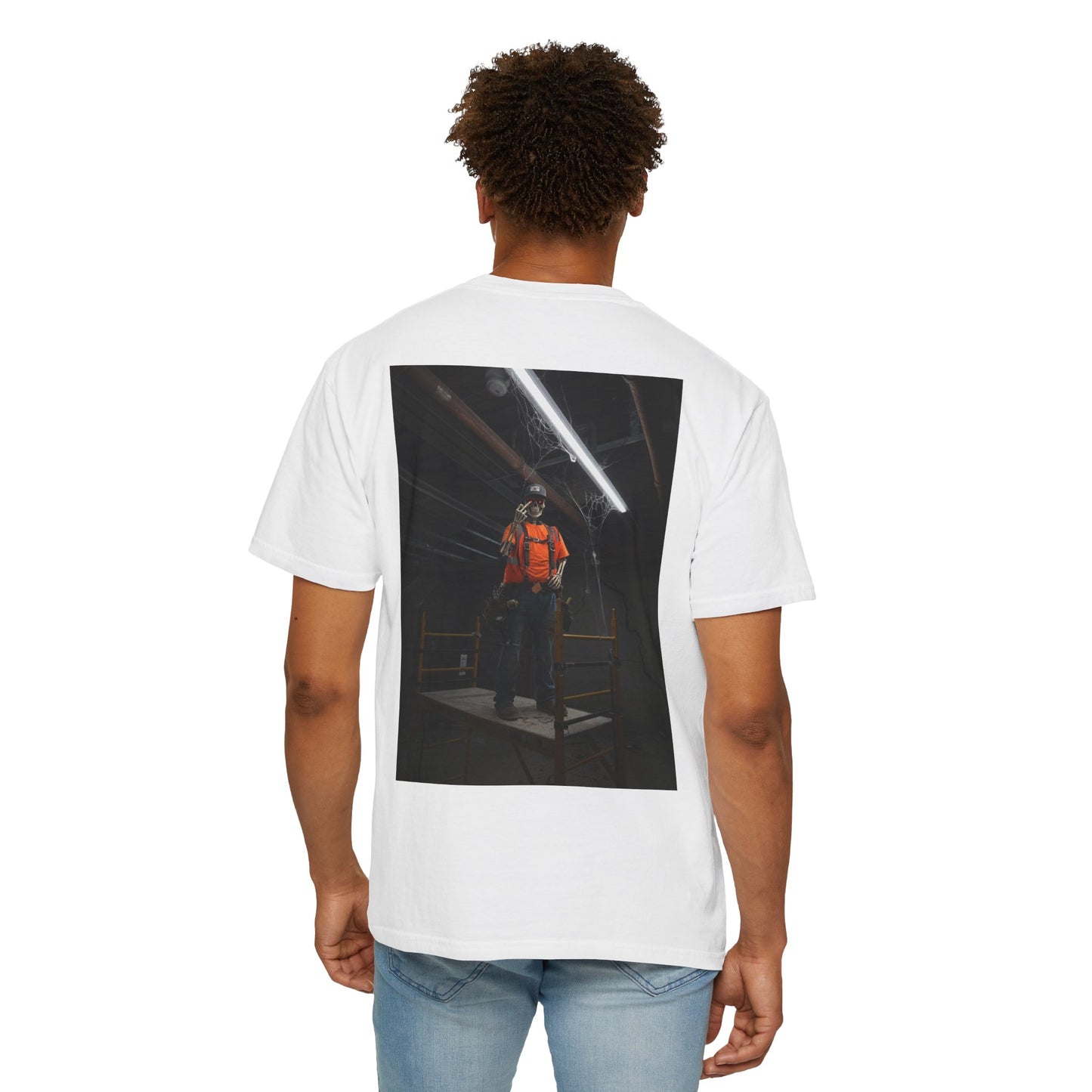 Skeleton tbar guy on a scaffold with top locks - shirt